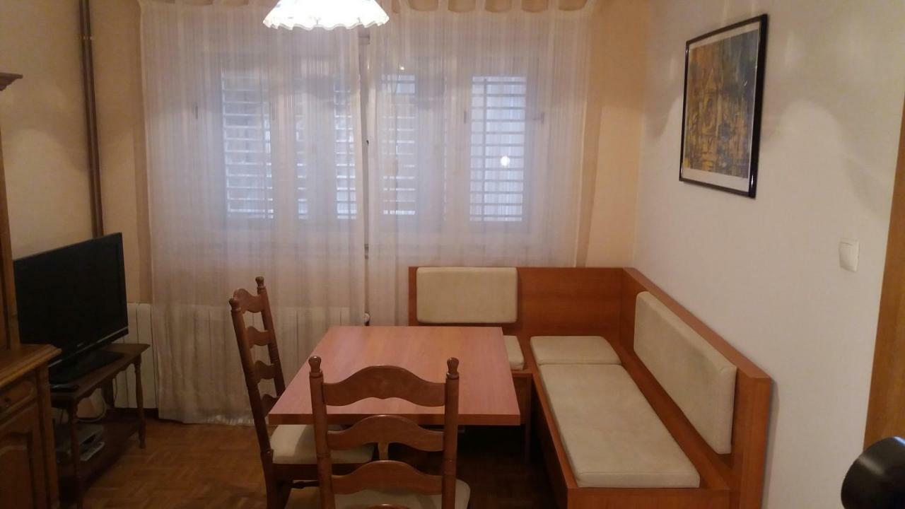 Family Apartments Marita Макарска Экстерьер фото